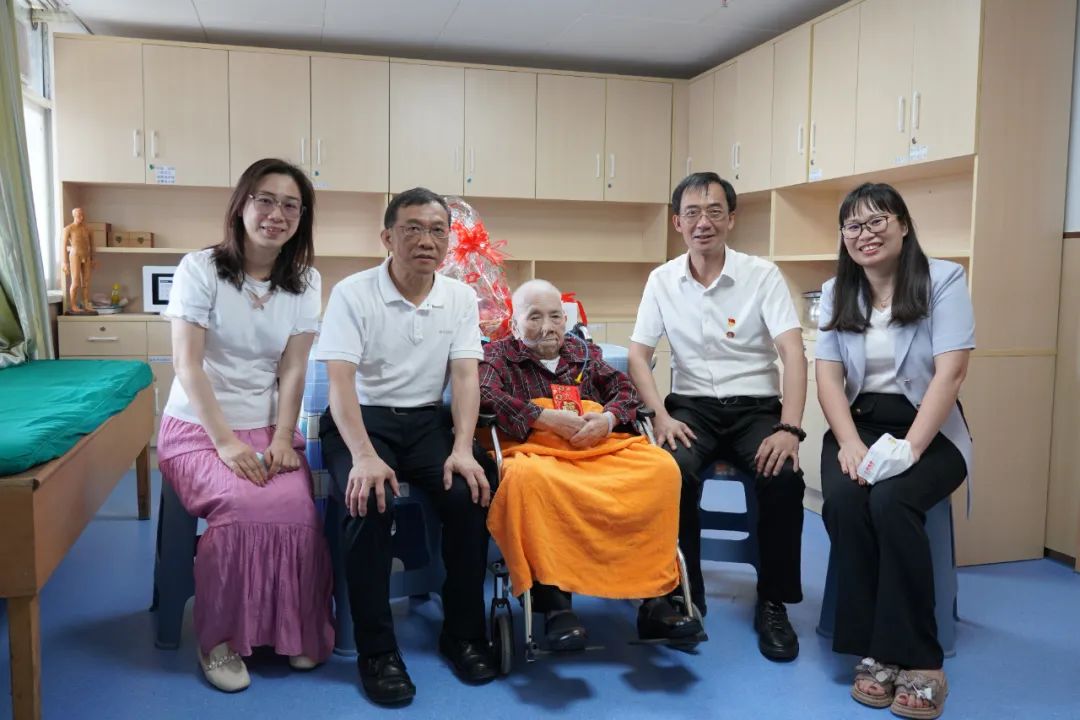 情系革命先进 赓续红色基因——白云山威尼斯9499公司慰问离休干部刘玉珍